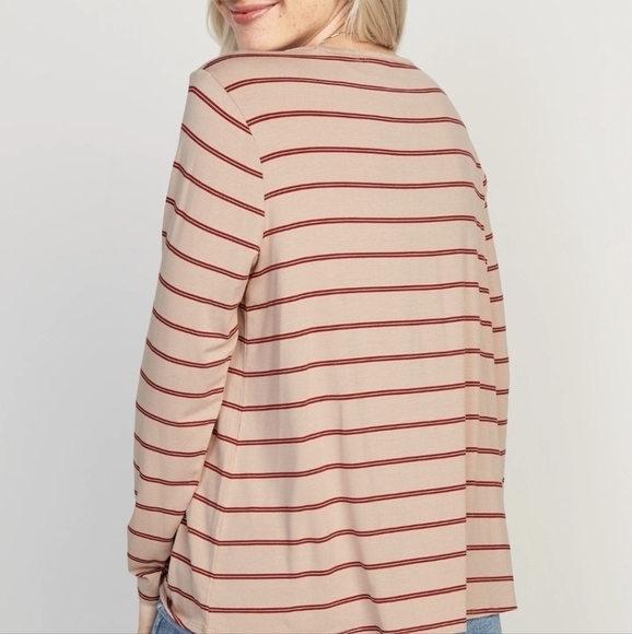 L - Old Navy • Luxe Striped Long-Sleeve T-Shirt - Picture 7 of 8